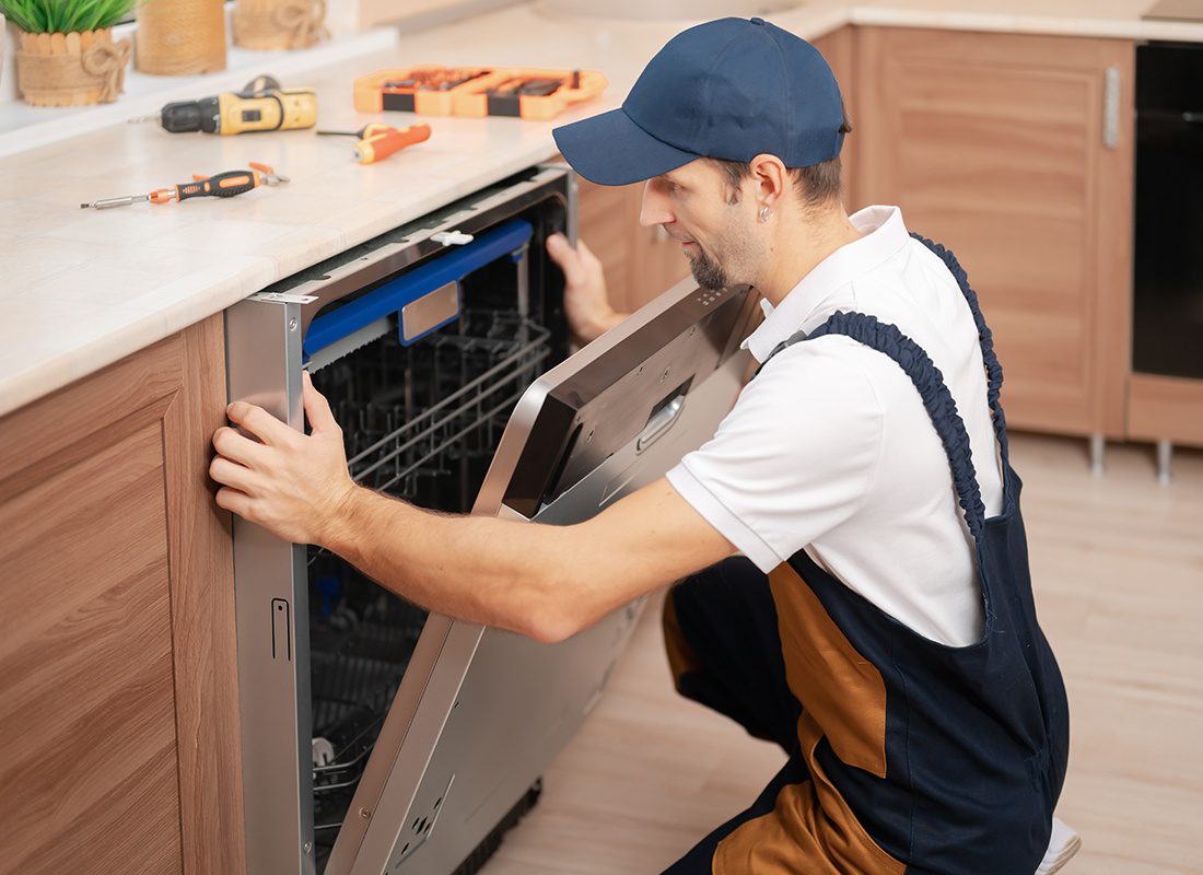 Insurance by Industry - General Contractor Installing a Dishwasher in a Home